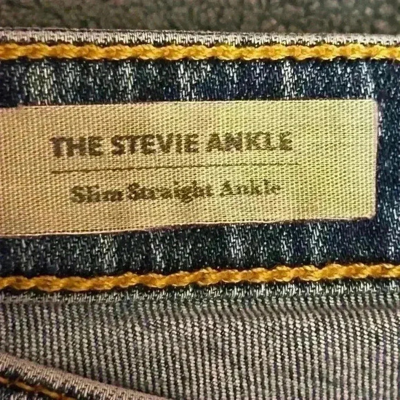 AG Adriano Goldschmied The Stevie Slim Straight Ankle Raw Hem Jeans size 27 - Picture 2 of 8
